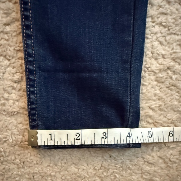 Women’s Levi’s 535 Super Skinny Jeans (size 4) - Picture 5 of 5